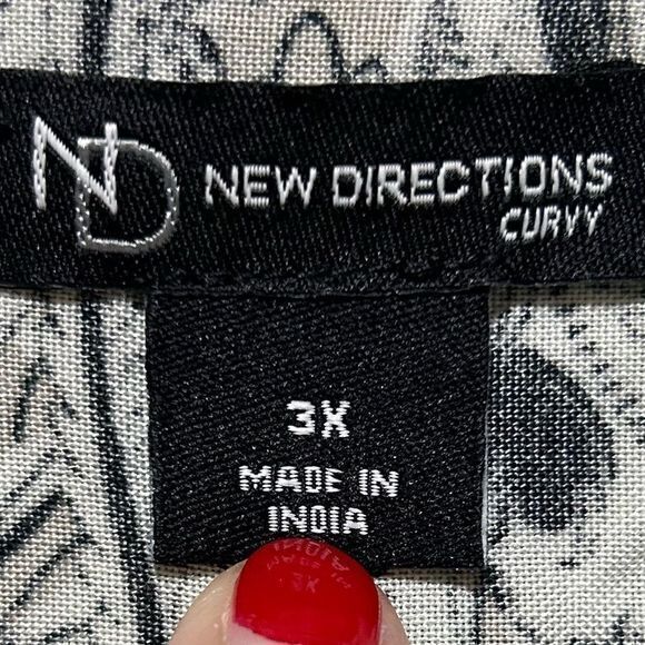 New Directions Curvy Women's Paisley Long Sleeve Top Plus Size 3x Black/White - Picture 4 of 4